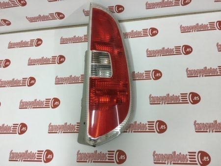 Piloto trasero derecho Skoda Roomster año 2006 - Imagen 2
