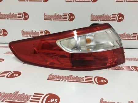 Piloto trasero izquierdo Renault Fluence año 2009 a 2013 - Imagen 4
