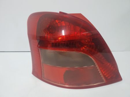 Piloto trasero izquierdo Toyota Yaris año 2005 a 2011