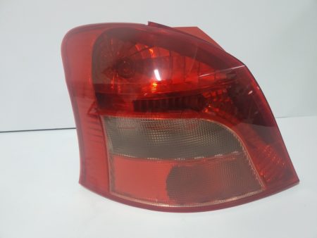 Piloto trasero izquierdo Toyota Yaris año 2005 a 2011 - Imagen 3