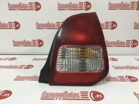 Piloto trasero derecho Mitsubishi Colt CJ0 año 1996 a 2003