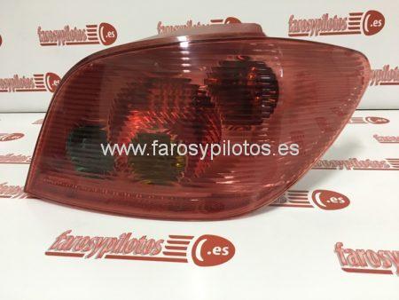 Piloto trasero derecho Peugeot 307 año 2001 a 2005