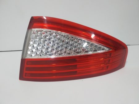 Piloto trasero derecho Ford Mondeo año 2007 a 2013