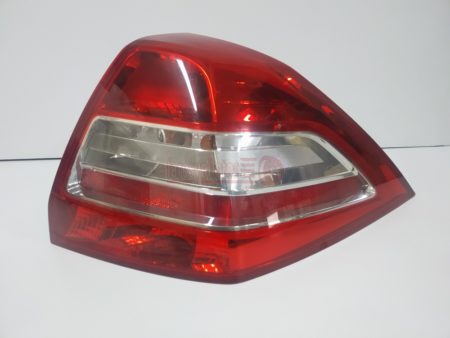 Piloto trasero derecho Renault Megane II Sedan Restyling año 2006 a 2009