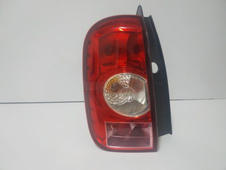 Piloto trasero izquierdo Dacia Duster año 2009 a 2012 - Imagen 3