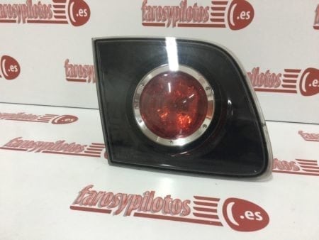 Piloto trasero izquierdo de portón Mazda 3 Sedan 4 puertas año 2004 a 2008 - Imagen 2