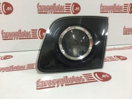 Piloto trasero derecho de portón Mazda 3 Sedan 4 puertas año 2004 a 2008 - Imagen 3