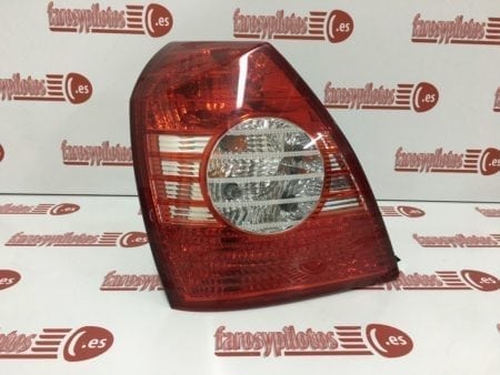 Piloto trasero izquierdo Hyundai Elantra 4 Puertas Sedan año 2003 - Imagen 3