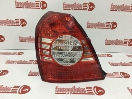 Piloto trasero izquierdo Hyundai Elantra 4 Puertas Sedan año 2003