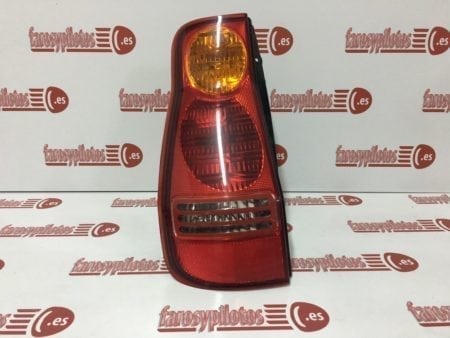 Piloto trasero izquierdo Hyundai Matrix año 2001 a 2005