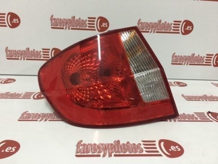 Piloto trasero izquierdo Hyundai Getz Restyling año 2005 a 2008