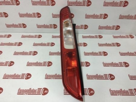 Piloto trasero izquierdo Ford Focus año 2004 a 2008