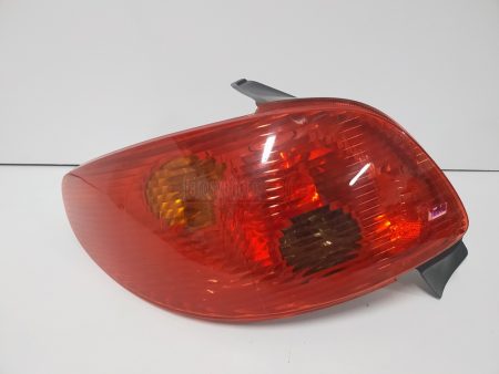Piloto trasero izquierdo Peugeot 206 Restyling año 2003 a 2009 - Imagen 3