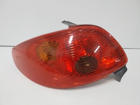 Piloto trasero izquierdo Peugeot 206 Restyling año 2003 a 2009 - Imagen 4