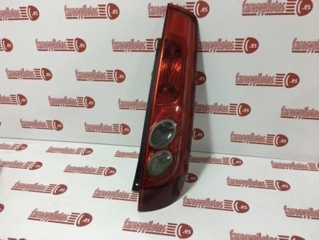 Piloto trasero derecho Ford Fiesta Restyling  3 puertas año 2005 a 2007