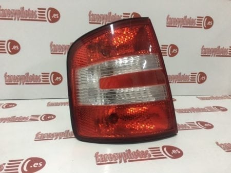 Piloto trasero izquierdo Skoda Fabia año 1999 a 2007 Sedan Combi Restyling - Imagen 2
