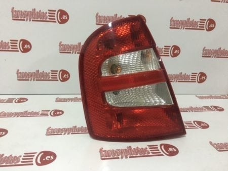 Piloto trasero izquierdo Skoda Fabia año 1999 a 2004 - Imagen 2