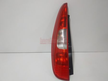Piloto trasero izquierdo Mitsubishi Colt Z30 5 puertas año 2004 a 2010