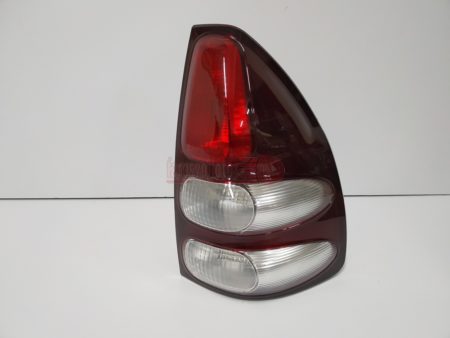 Piloto trasero derecho Toyota Land Cruiser Fj 120 año 2003 a 2008 - Imagen 2