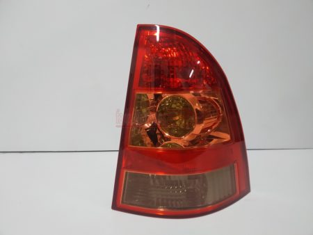 Piloto trasero derecho Toyota Corolla Wagon año 2002 a 2007 Familiar - Imagen 3