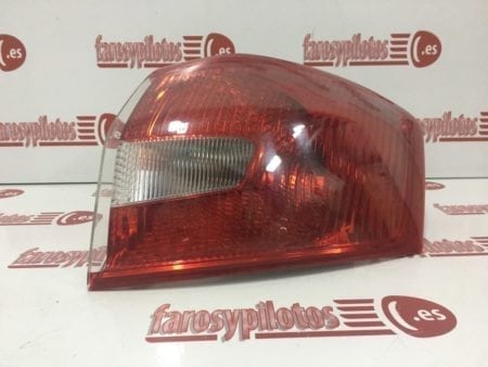 Piloto trasero derecho Ford Kuga año 2007 a 2012 (Producto Reciclado) - Imagen 3