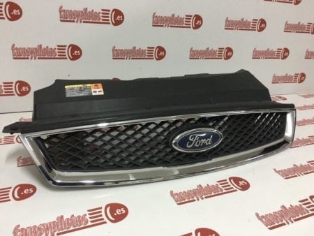 Parrilla delantera Ford Focus año 2005