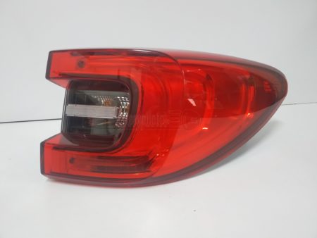Piloto trasero derecho Renault Kadjar Año 2015 a 2018 LED + BOMBILLA (Articulo Reciclado)