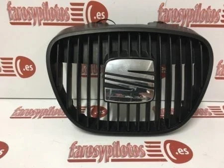 Parrilla delantera Seat Ibiza 6L año 2002 a 2008 Cordoba - Imagen 3