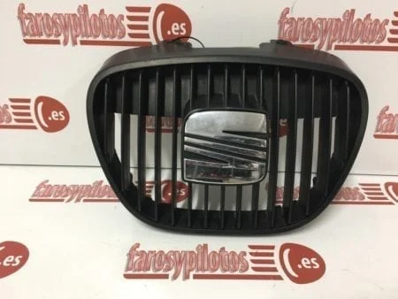 Parrilla delantera Seat Ibiza 6L año 2002 a 2008 Cordoba - Imagen 2