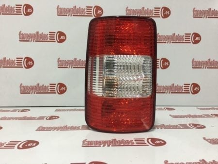 Piloto trasero izquierdo Volkswagen Caddy año 2004 a 2010