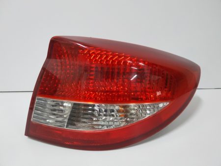 Piloto trasero derecho Kia Rio Sedan 4 puertas año 2002 a 2005 - Imagen 3