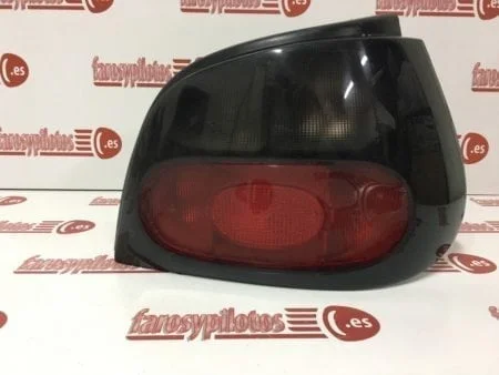 Piloto trasero derecho Renault Megane 5 puertas año 1995 a 1999 - Imagen 3