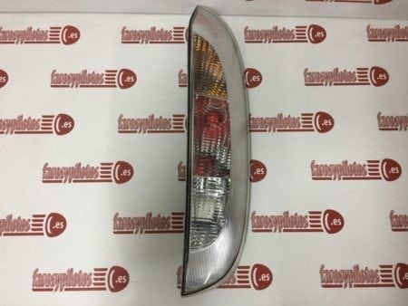 Piloto trasero derecho Opel Corsa C año 2000 a 2006 Blanco