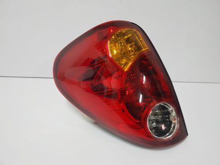 Piloto trasero izquierdo Mitsubishi L200 año 2006 a 2015 - Imagen 4