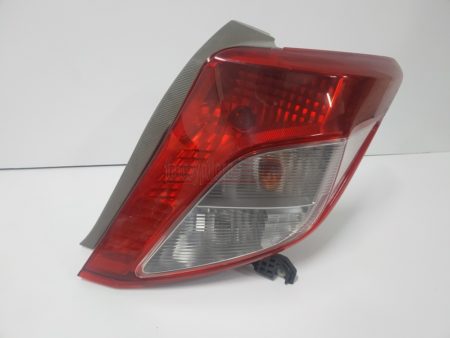 Piloto trasero derecho Toyota Yaris año 2010 a 2017