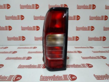 piloto trasero nissan navara pickup 1998 2002 luz niebla izquierdo 1