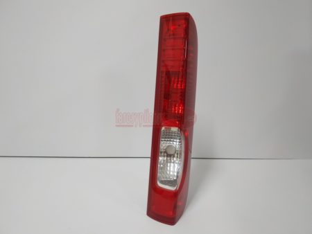 Piloto trasero derecho Renault Trafic año 2006 a 2014 Furgón Opel Vivaro Nissan Primastar PORTALAMPARAS 4 ENGANCHES