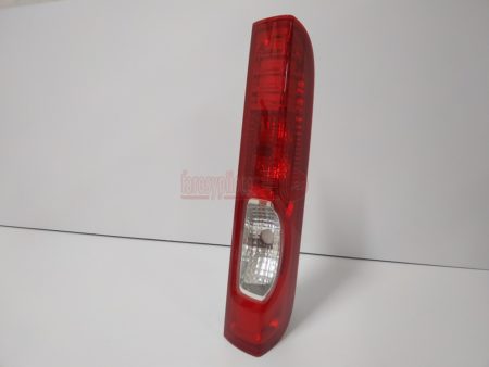 Piloto trasero derecho Renault Trafic año 2006 a 2014 Furgón Opel Vivaro Nissan Primastar PORTALAMPARAS 4 ENGANCHES - Imagen 3