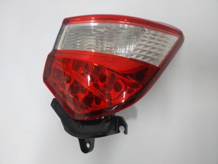 Piloto trasero derecho Toyota Yaris año 2017 a 2019 LED - Imagen 3
