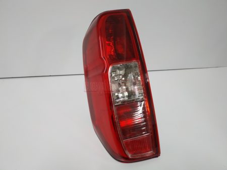 Piloto trasero izquierdo Nissan Navara Pick-up Año 2005 a 2014
