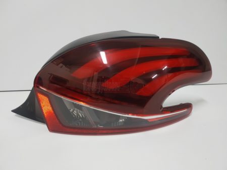 Piloto trasero derecho Peugeot 208 Restyling Año 2015 a 2019 - Imagen 3