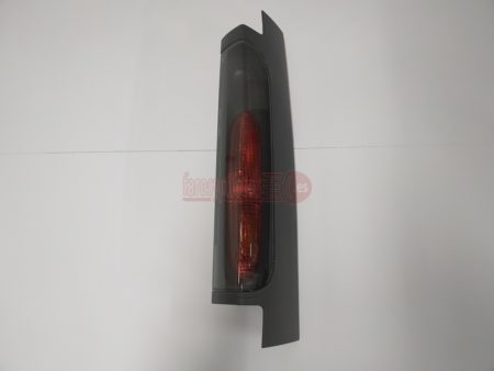 Piloto trasero derecho Renault Trafic 2 Puertas año 2001 a 2006 FURGON Apertura puertas 180 Furgón Opel Vivaro Nissan Primastar LLE211 - Imagen 2