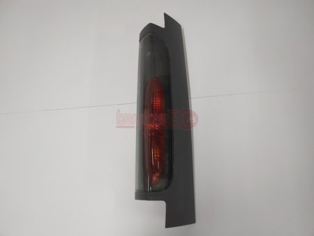 Piloto trasero derecho Renault Trafic 2 Puertas año 2001 a 2006 FURGON Apertura puertas 180 Furgón Opel Vivaro Nissan Primastar LLE211 - Imagen 3