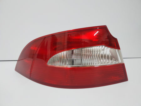 Piloto trasero izquierdo Skoda Superb año 2008 a 2013 - Imagen 2
