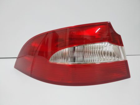 Piloto trasero izquierdo Skoda Superb año 2008 a 2013 - Imagen 3