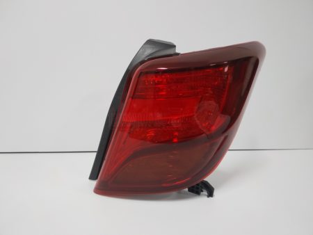Piloto trasero derecho Toyota Yaris año 2014 a 2019 - Imagen 4