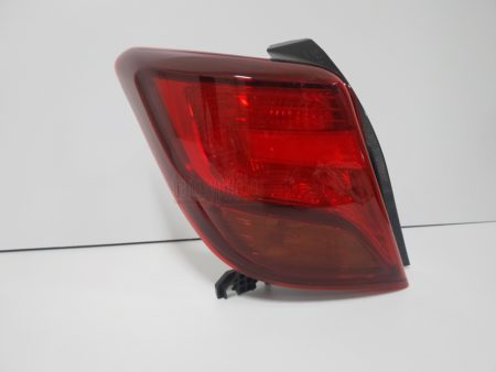 Piloto trasero izquierdo Toyota Yaris año 2014 a 2019 - Imagen 2