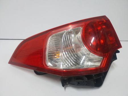 Piloto trasero izquierdo Honda Accord año 2009 a 2015