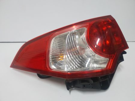 Piloto trasero izquierdo Honda Accord año 2009 a 2015 - Imagen 4
