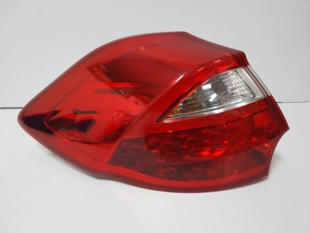 Piloto trasero izquierdo Kia Ceed 5 puertas LED año 2015 a 2019 Restyling (Articulo Reciclado)